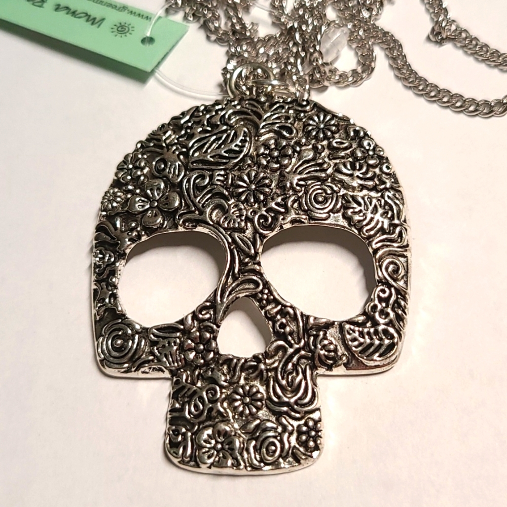 Necklace - Pendant on Chain. Floral Skull.